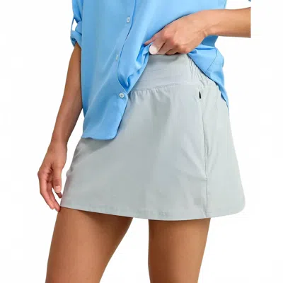 Huk Women's Tide Point Performance Skort In Seagull In Multi