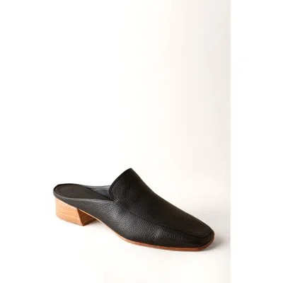 Huma Blanco Felix Slip-on Loafer Mule In Coal