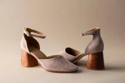 Huma Blanco Selina Sandals In Sand Suede In Grey