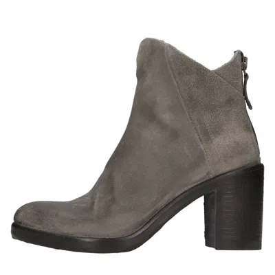 Hundred 100 Boots In Gray