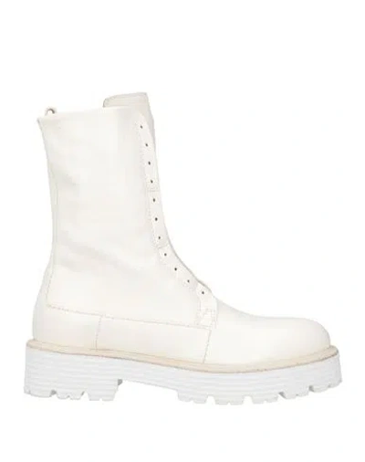 Hundred 100 Woman Ankle Boots Cream Size 8 Leather In Neutral