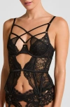 Hunkemoller Hunkemöller Anna Strappy Underwire Lace Basque In Black