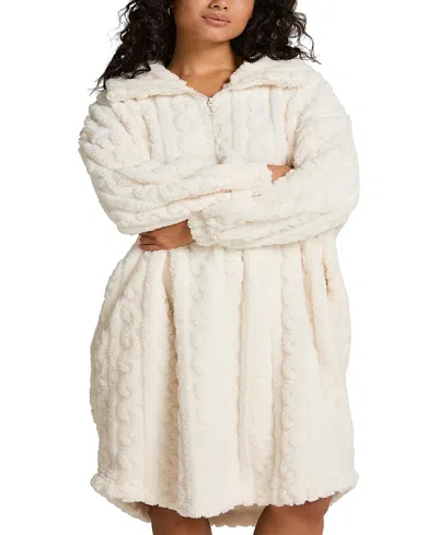 Hunkemoller Poncho Cable Fleece In White