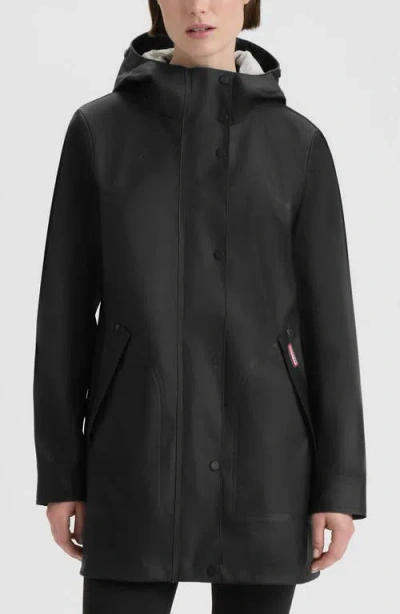 Hunter Acacia Rubberized Water-repellent Rain Jacket In Black