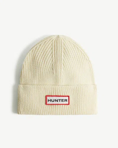 Hunter Acksley Ribbed Beanie In Antique White