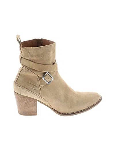 Pre-owned Hunter Ankle Boots In Tan