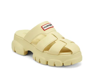 Hunter Bonnie Fisherman Sandal In Yellow