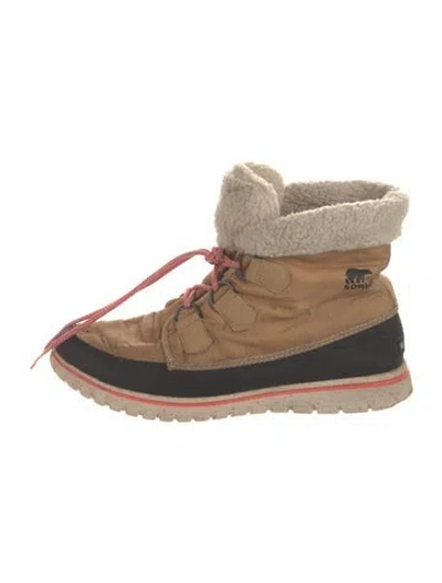 Pre-owned Hunter Colorblock Pattern Lace-up Boots In Neutral