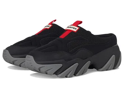 Hunter Darisa In Black