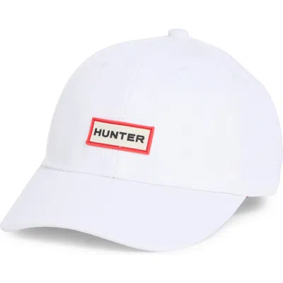 Hunter Logo Baseball Cap In White