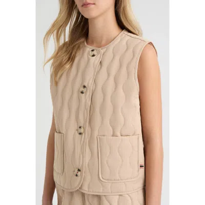Hunter Quilted Button Down Vest In Neutral