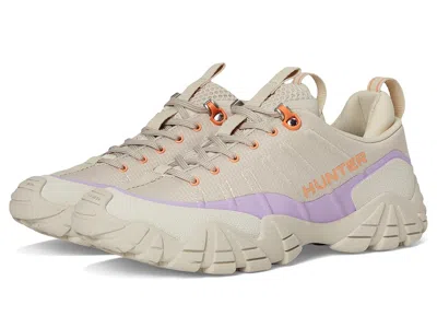 Hunter Sara In Neutral