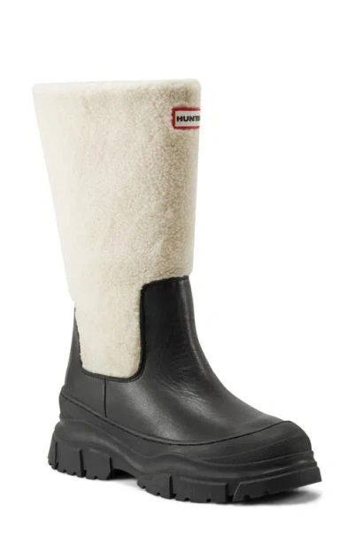 Hunter Tisha Lug Sole Waterproof Snow Boot In Black