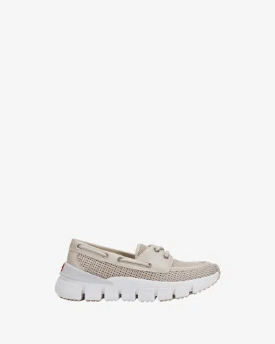 Hunter Sasa Boat Shoe In Brown