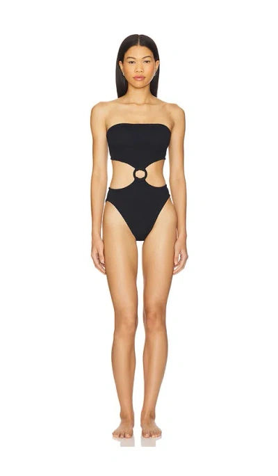 HUNZA G JERRY ONE PIECE
