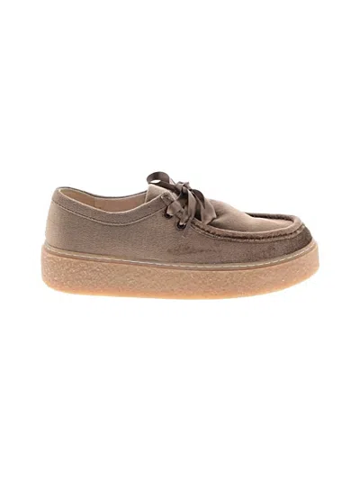 Pre-owned Hush Puppies Flats In Tan