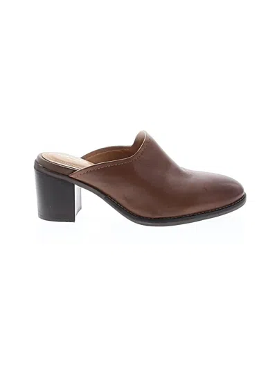 Pre-owned Hush Puppies Mule/clog In Brown
