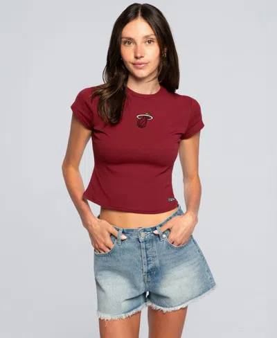Hype And Vice Women's Miami Heat Small Logo Cropped Crewneck Baby T-shirt In Red