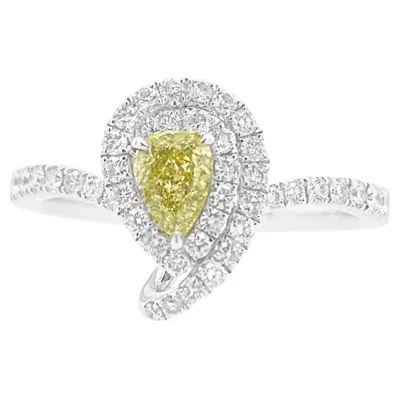 Pre-owned Hyt Certified Oval Cut Natural Fancy Intense Yellow And White Diamond Platinum Ring