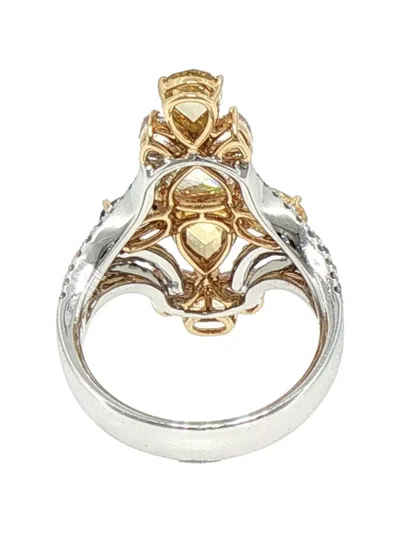 Hyt Jewelry Floral Diamond Ring In Metallic