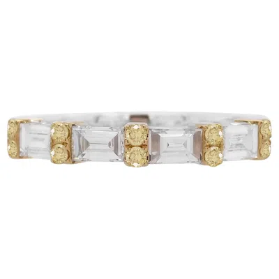 Pre-owned Hyt Round Brilliant Cut Yellow Diamond And Baguette White Diamond 18k Gold Band Ring
