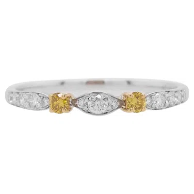 Pre-owned Hyt Round Yellow Diamond And White Diamond Band Ring Made In 18k Gold