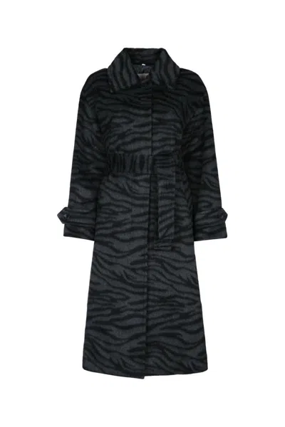 Iblues Coats In 002
