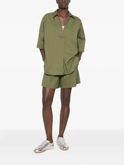 Iblues Pleated-detail Tailored Shorts In Green
