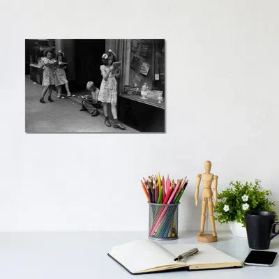 Icanvas Comic Book Readers (nyc, 1947) By Ruth Orkin - Photograph Print In No Matte,wrapped Canvas