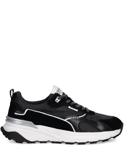 Iceberg Leather Panelled Sneakers In Black