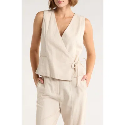 Ichi Side Tie Vest In White