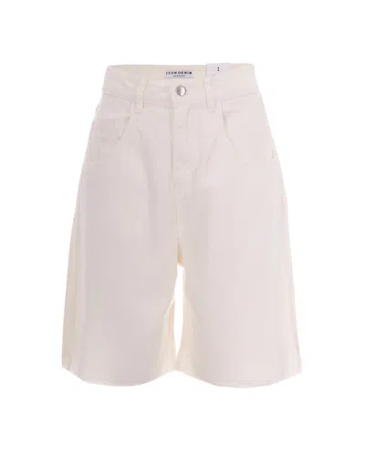 Icon Denim Knee Leght Shorts In Neutral