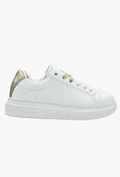 Icon Shoes With White-gold Back Logo