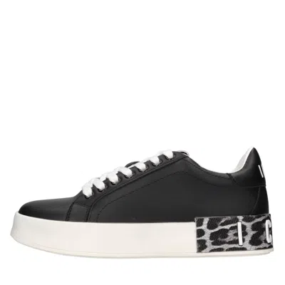 Icon Sneakers In Black
