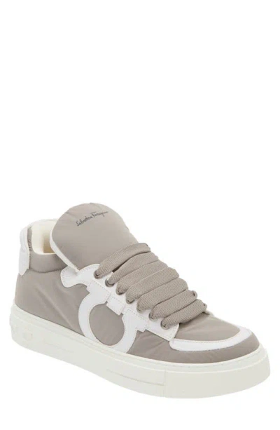 Icon Trade Services Marvelous Sneaker In Light Grey