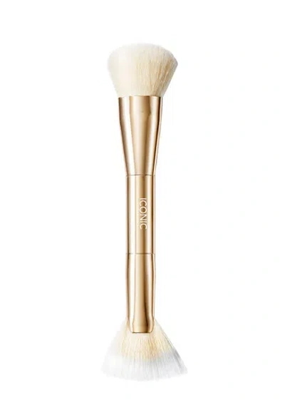 Iconic London Cheek Glow Duo Brush In White