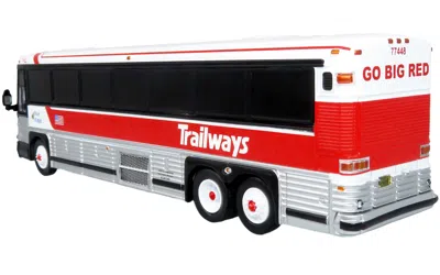 Iconic Replicas 2001 Mci D4000 Coach Bus "trailways - Blue Ridge" White And Red "vintage Bus & Motorcoach Collection