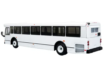 Iconic Replicas 2006 Orion V Transit Bus Blank White Limited Edition "the Vintage Bus And Motorcoach Collection" 1/8