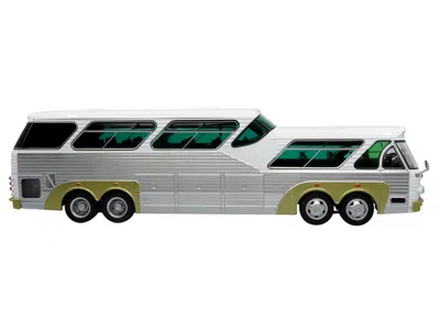 Iconic Replicas Sultana Tm 44-18 Sp Panoramico Coach Bus White With Silver Sides "the Bus & Motorcoach Collection" 1
