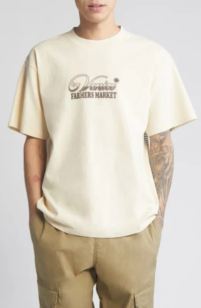 Id Supply Co Venice Farmer's Market Cotton Graphic T-shirt In Cream