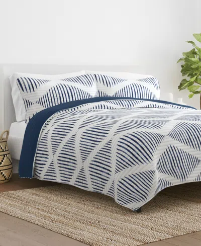Ienjoy Home Distressed Diamond Reversible 3-pc. Quilt Set, King/california King In Navy