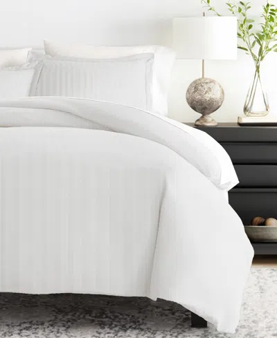 Ienjoy Home Lucid Dreams Patterned Duvet Cover Set By The Home Collection, Queen/full In Neutral