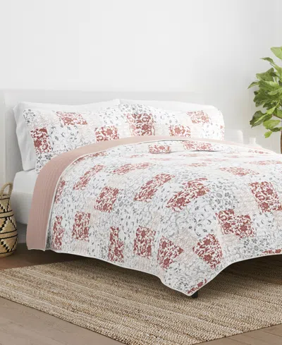 Ienjoy Home Scrolled Patchwork Reversible 3-pc. Quilt Set, Full/queen In Blush