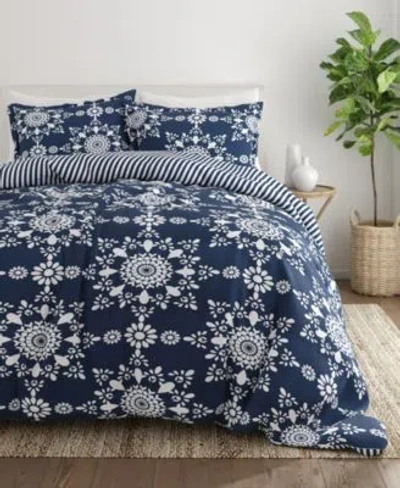 Ienjoy Home Ultra Soft Daisy Medallion Reversible Comforter Sets In Clay