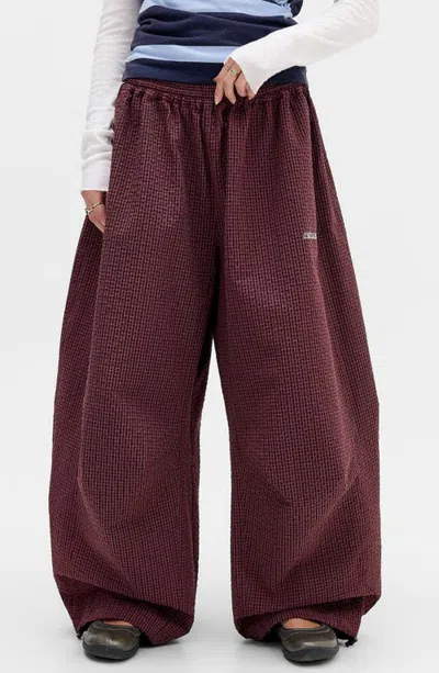 Iets Frans Sid Microcheck Sweatpants In Burgundy