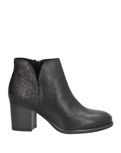 Igi & Co Woman Ankle Boots Black Size 6 Leather