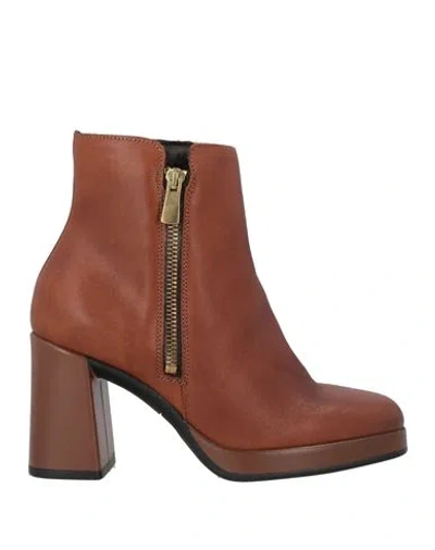 Igi & Co Woman Ankle Boots Brown Size 7 Calfskin