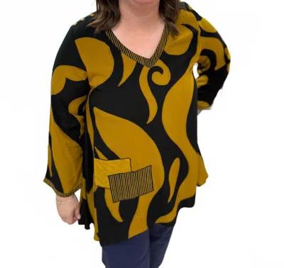 Iguana Lider Joy Patches V Neck Top In Yellow In Black