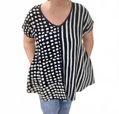 Iguana Lider Kiana Short Cap Top In Black & White In Multi