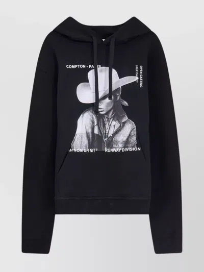 IH NOM UH NIT GRAPHIC HOODED SWEATSHIRT FEATURING PRINT
